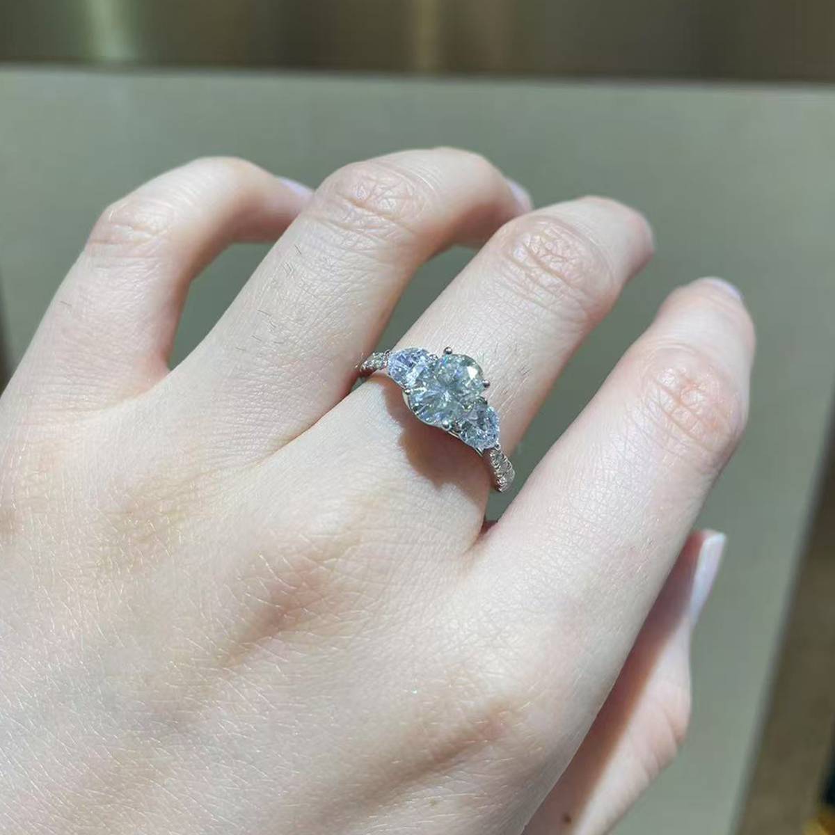 Three Stone Egg shaped Women's Ring S925 Silver Plated Platinum Customized Selection Main Stone Moissanite Diamond 1.5ct/Secondary Stone High Carbon Diamond